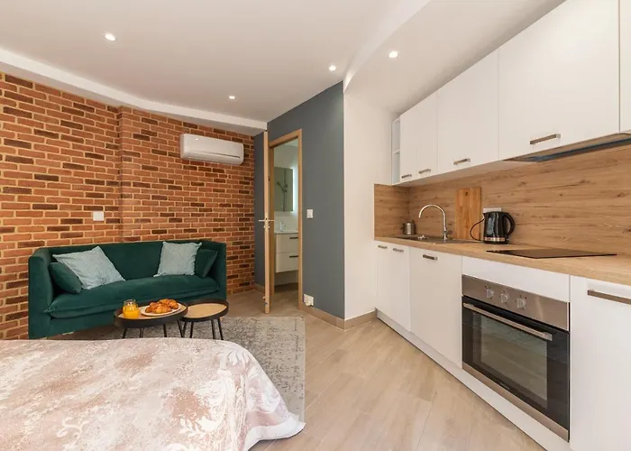 Apartament Ravissant Renove 150m De Monaco *